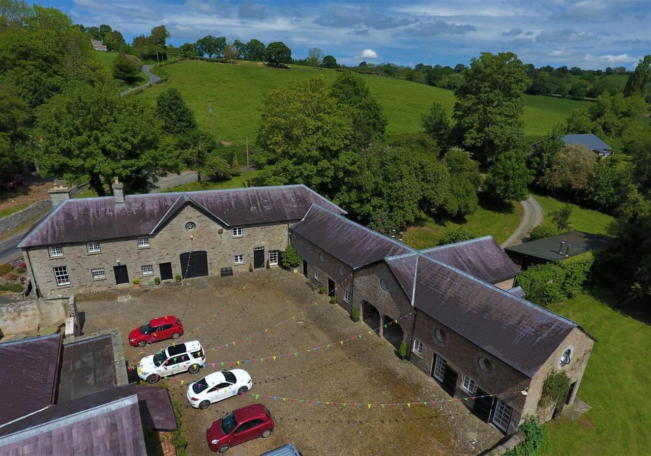 Glanhenwye Courtyard Cottages Glasbury Exterior foto